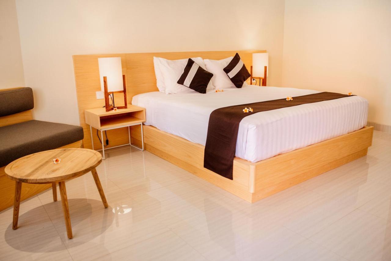 New Sunari Lovina Beach Resort Extérieur photo