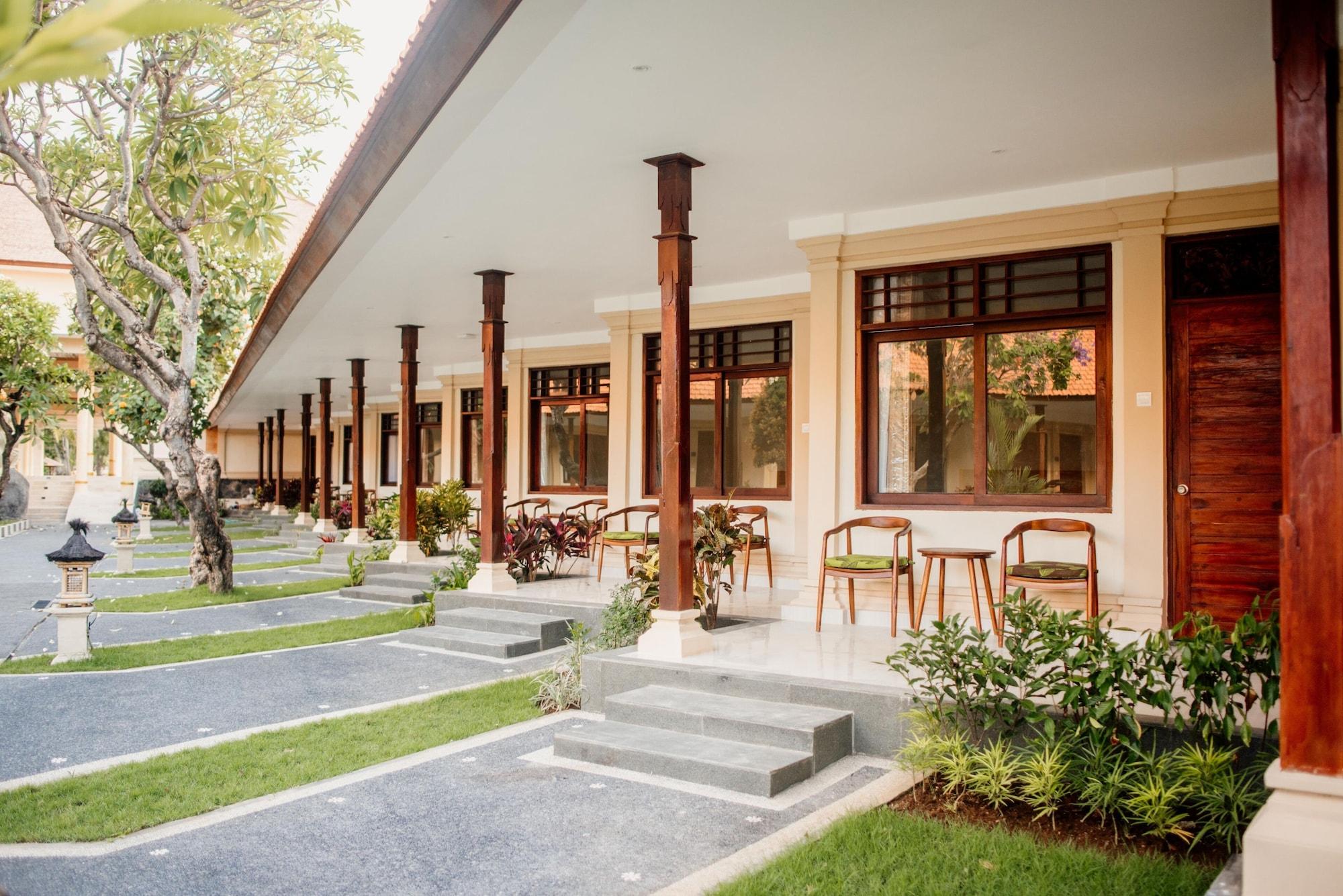 New Sunari Lovina Beach Resort Extérieur photo