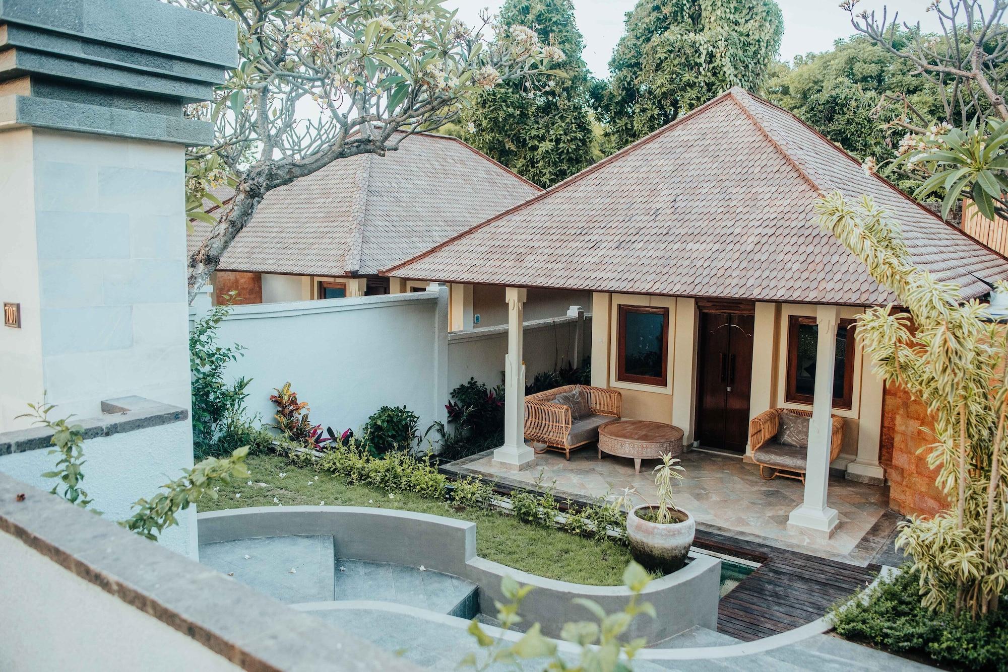 New Sunari Lovina Beach Resort Extérieur photo