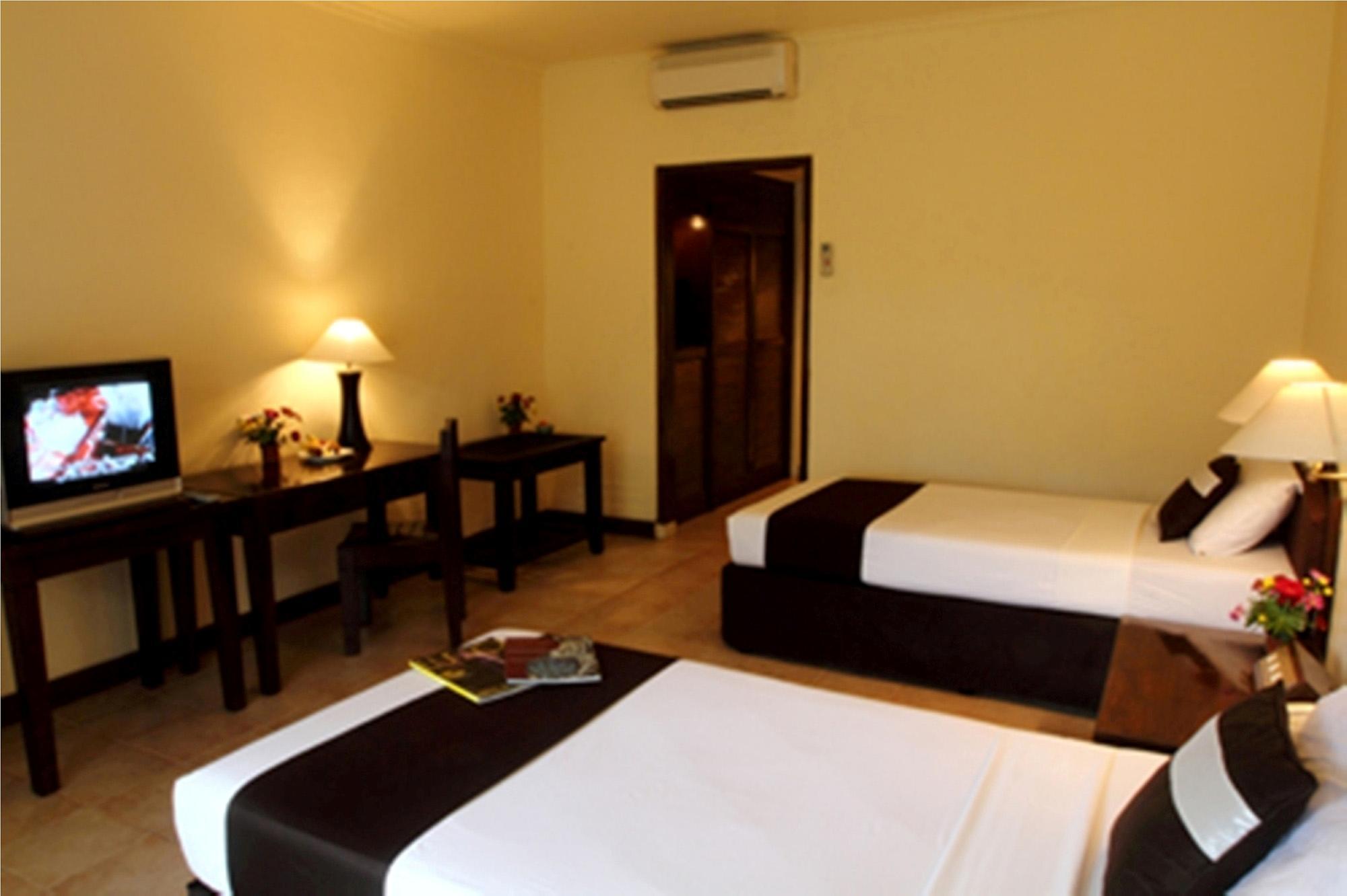 New Sunari Lovina Beach Resort Extérieur photo