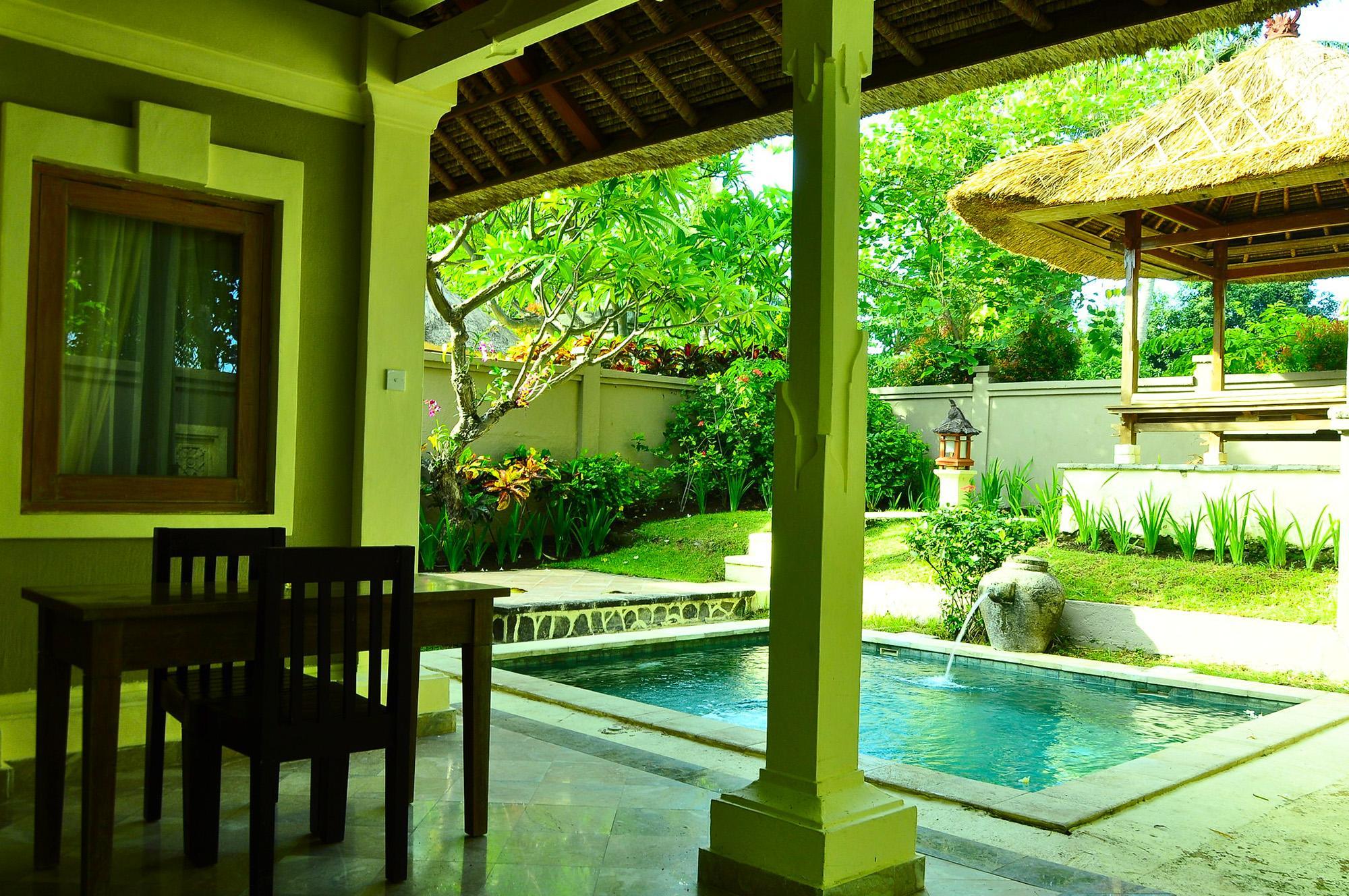 New Sunari Lovina Beach Resort Extérieur photo