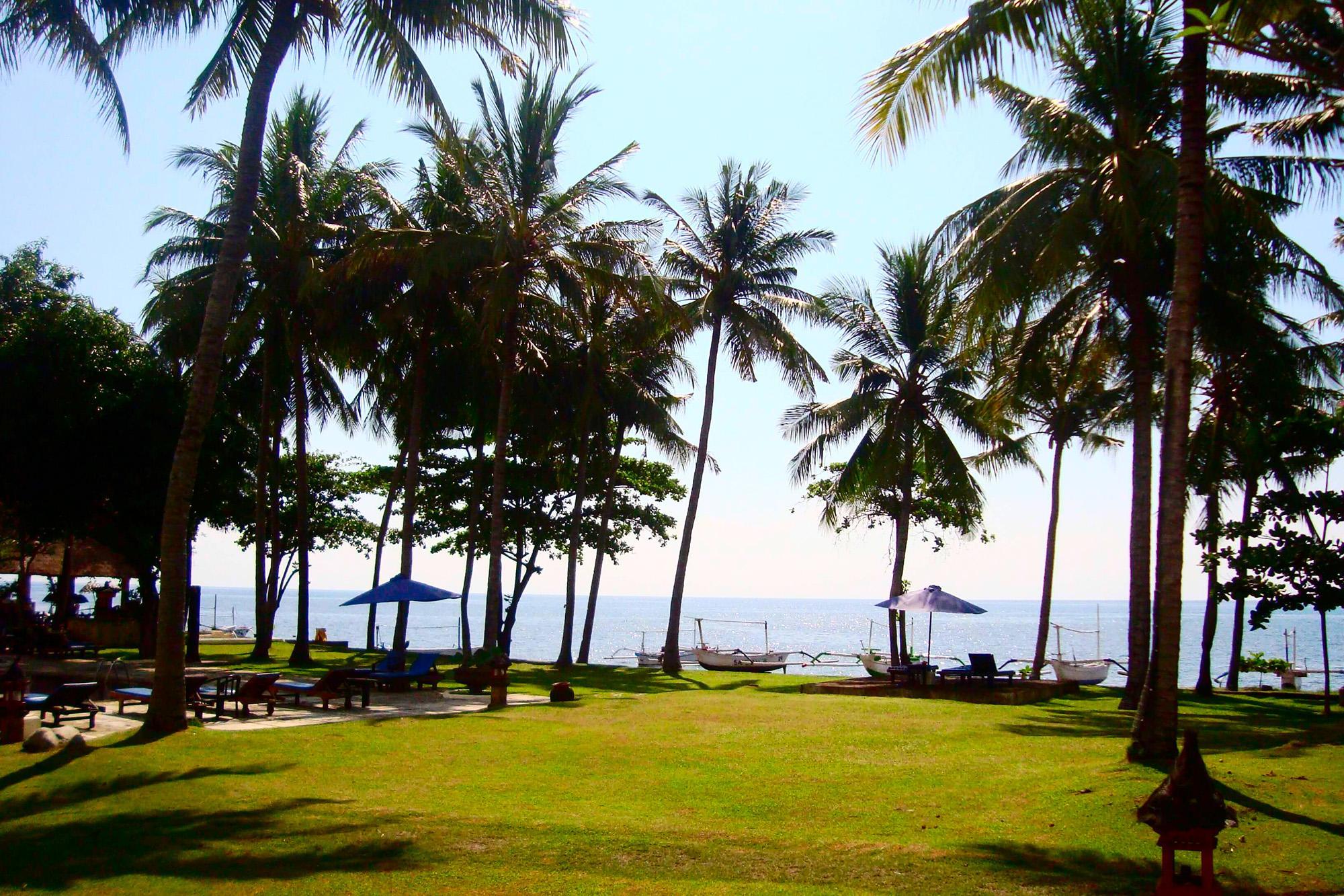 New Sunari Lovina Beach Resort Extérieur photo