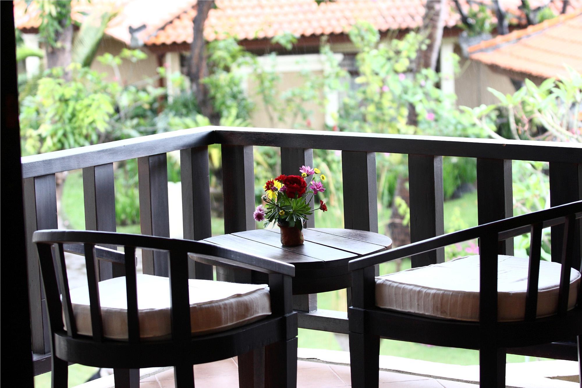 New Sunari Lovina Beach Resort Extérieur photo